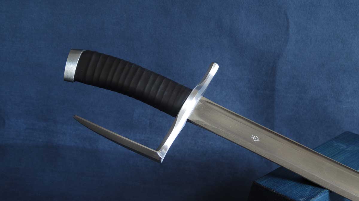 Black Sabre - Long grip - 14,5 cm