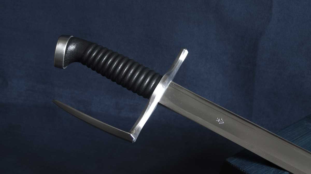 Black Sabre Regular (13,5 cm)