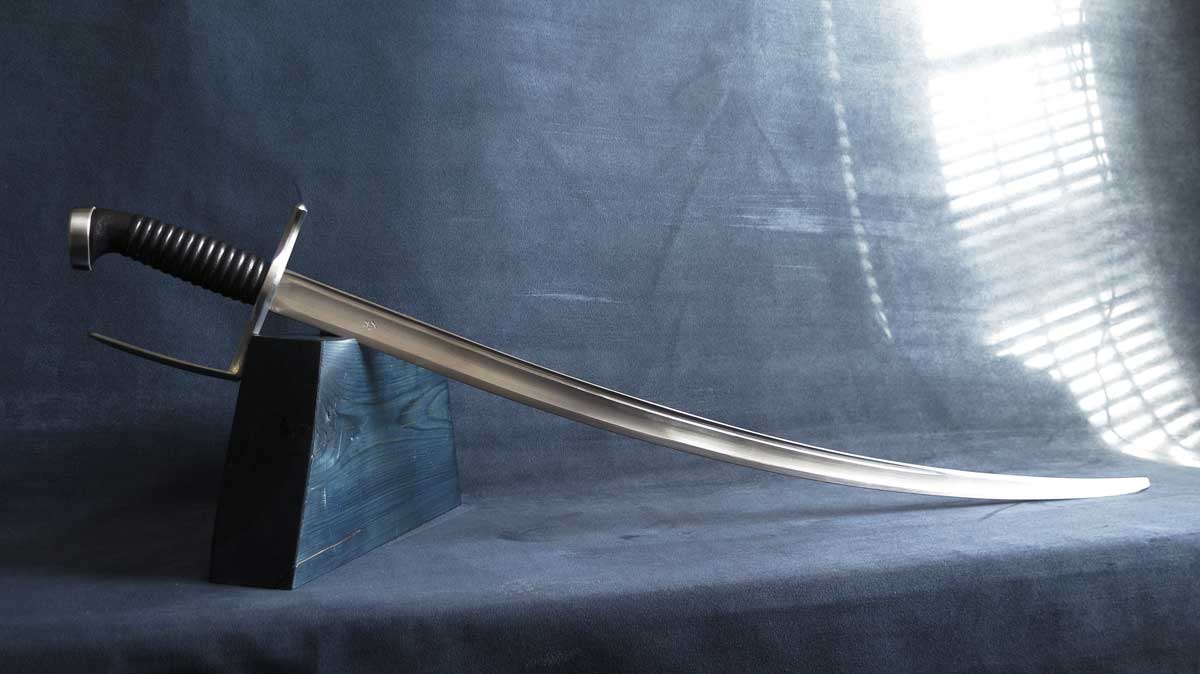 Black Sabre Regular (13,5 cm)